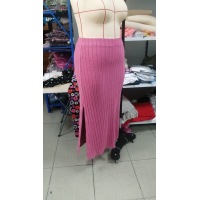 High-waisted fitted knit skirt with side slits 25